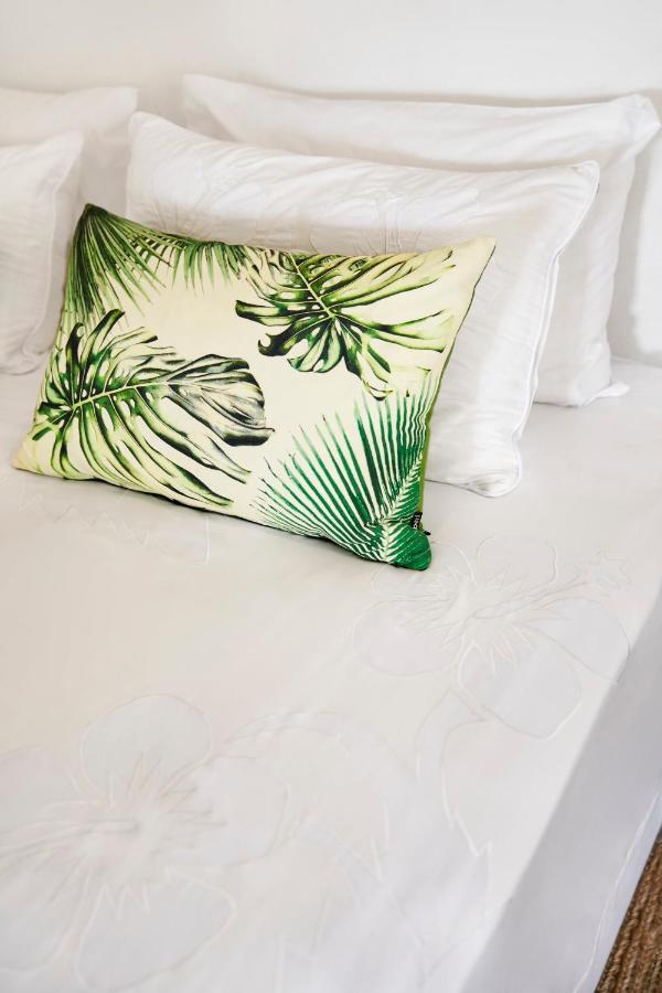 Motu Beachfront Art Villas 拉罗汤加 外观 照片