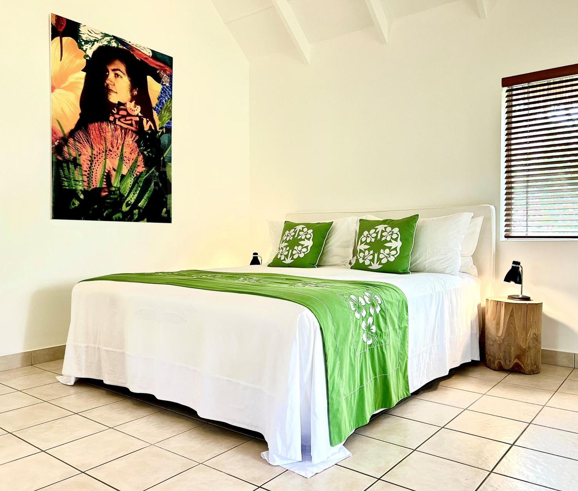 Motu Beachfront Art Villas 拉罗汤加 外观 照片